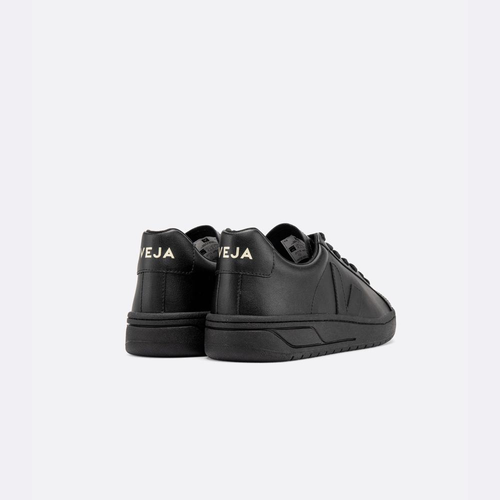 Men's Veja Urca Cwl Sneakers Black | UAE-82375