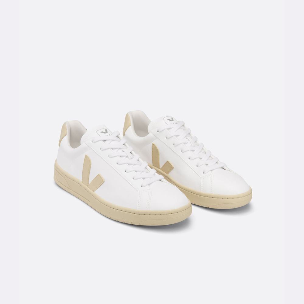 Men's Veja Urca Cwl Sneakers White | UAE-75428