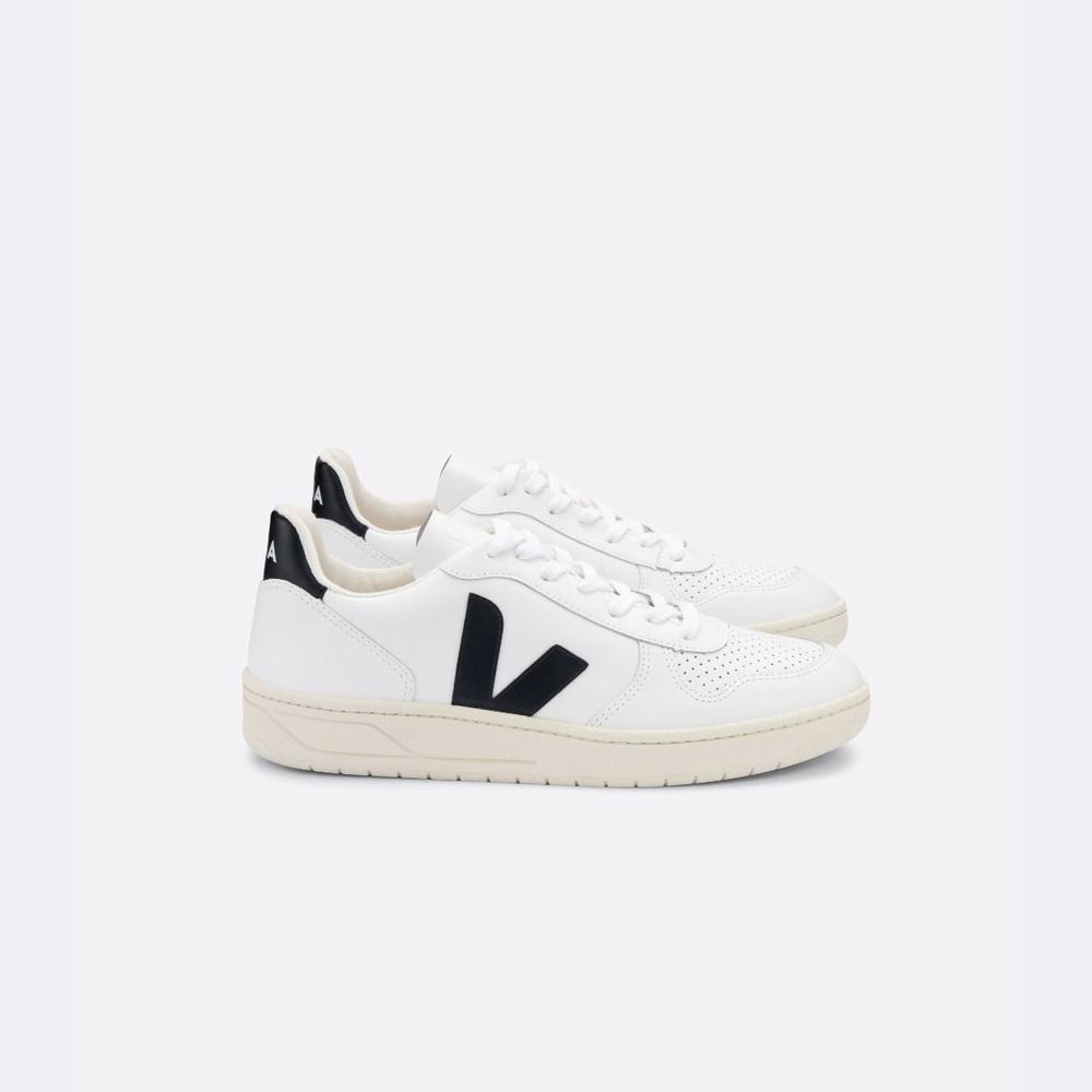 Men\'s Veja V-10 Leather Sneakers White/Black | UAE-91528